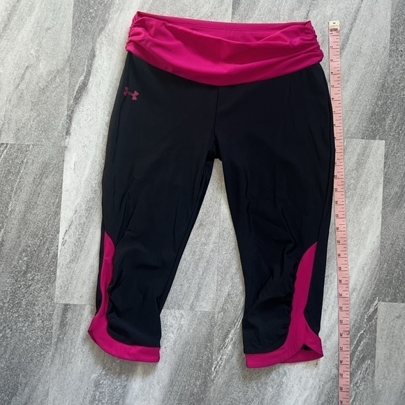Pink & Black performance Under Armour large heat gear cropped leggings - Picture 4 of 9